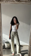Load image into Gallery viewer, LINEN TROUSERS
