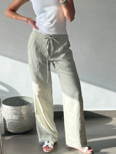 Load image into Gallery viewer, LINEN TROUSERS
